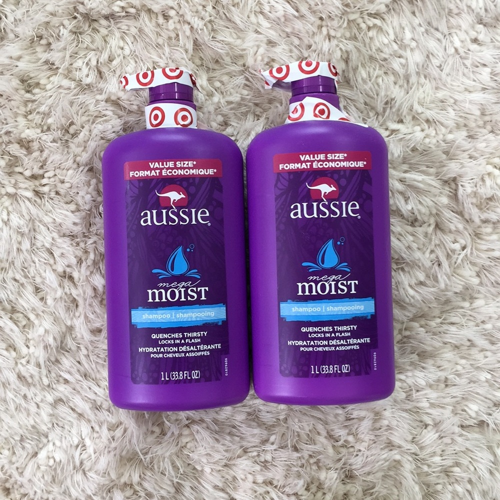 ✨ SOLD ✨ Unopened Aussie Moist Shampoo VALUE SIZEl